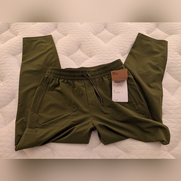 NWT North Face "Never Stop Wearing" Joggers - Picture 9 of 11